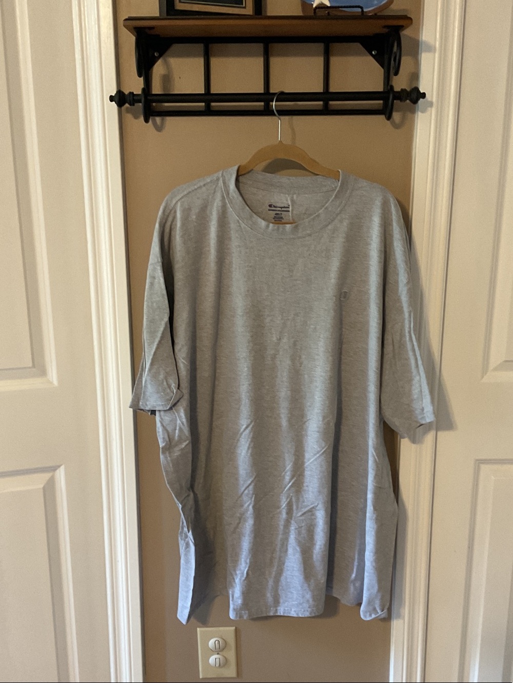 Relaxed Fit Short Sleeve Crewneck T-Shirt in Light Gray